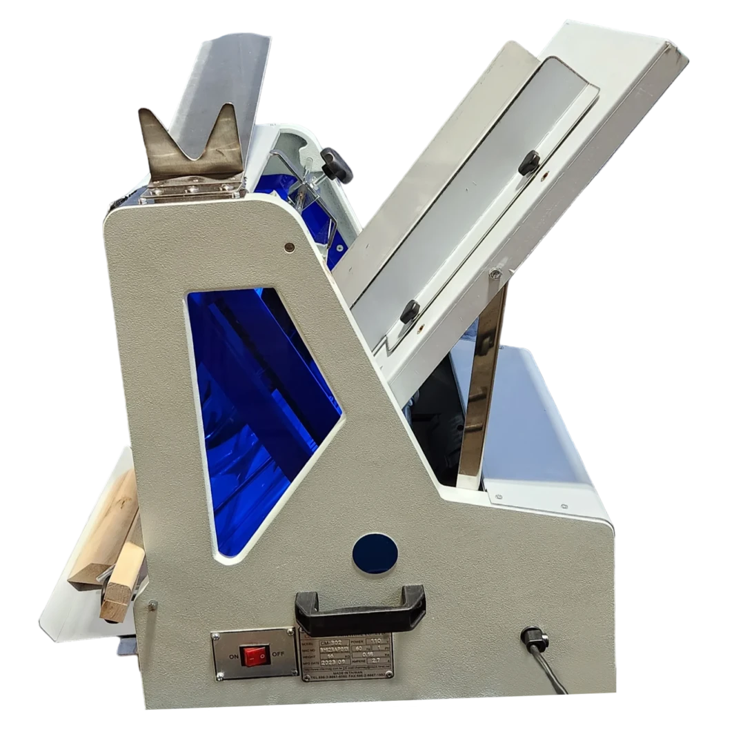 BakeMax BMGF002 Heavy Duty Countertop Gravity Feed Bread Slicer, 1/2" Slice, 29 Blades