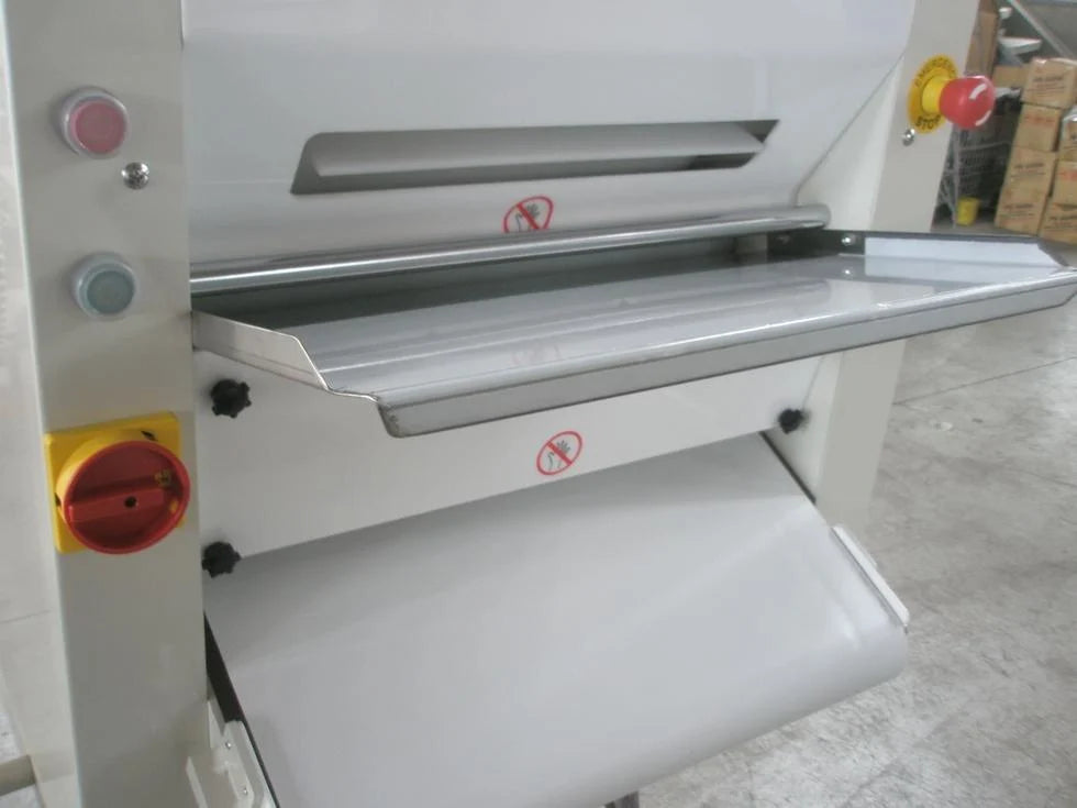 BakeMax BMPS001 Commercial Countertop Heavy Duty 20 Inch Two Pass Dough Sheeter