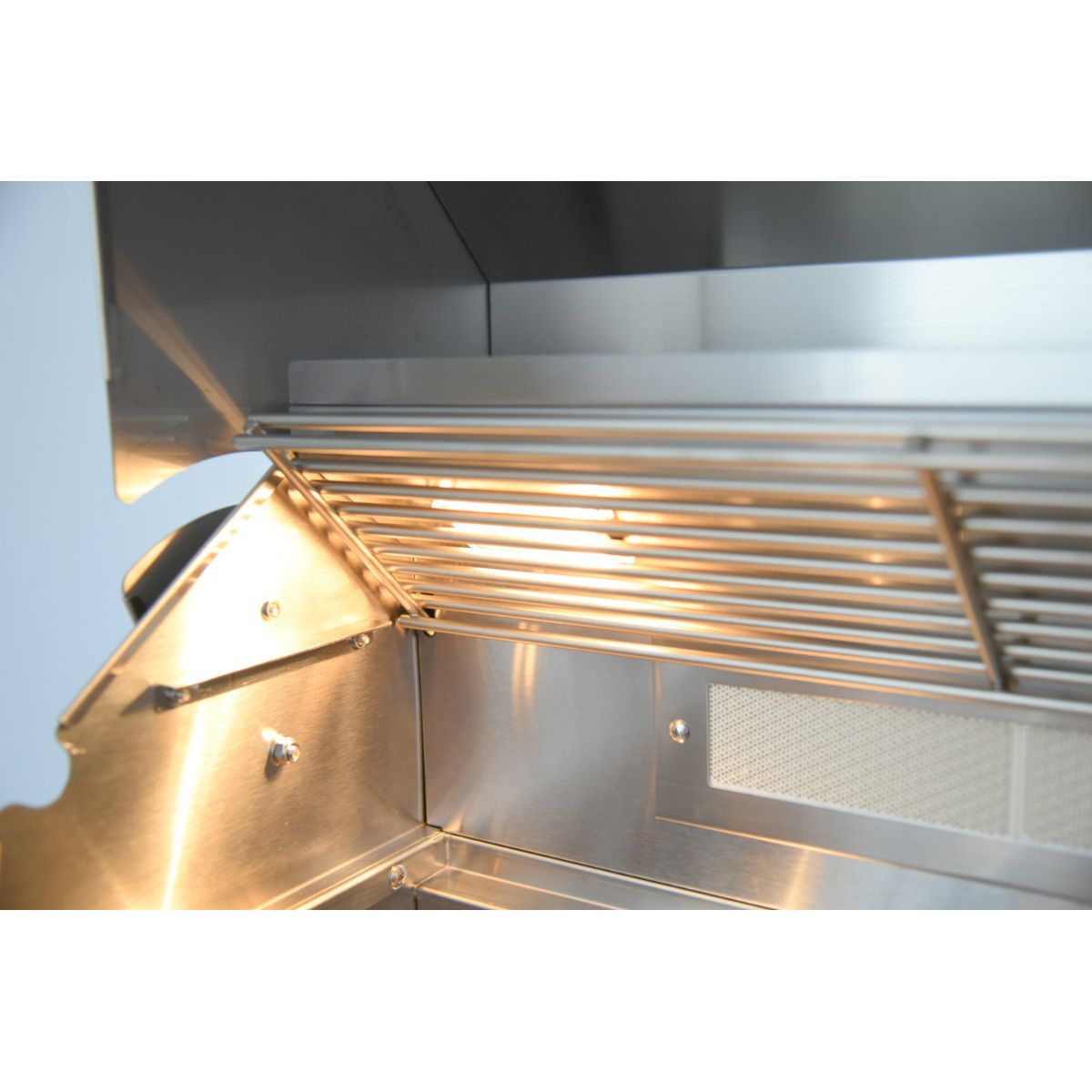 KoKoMo 32" Professional Built-In Gas Grill, 4 Burner (KO-PRO-4BG)