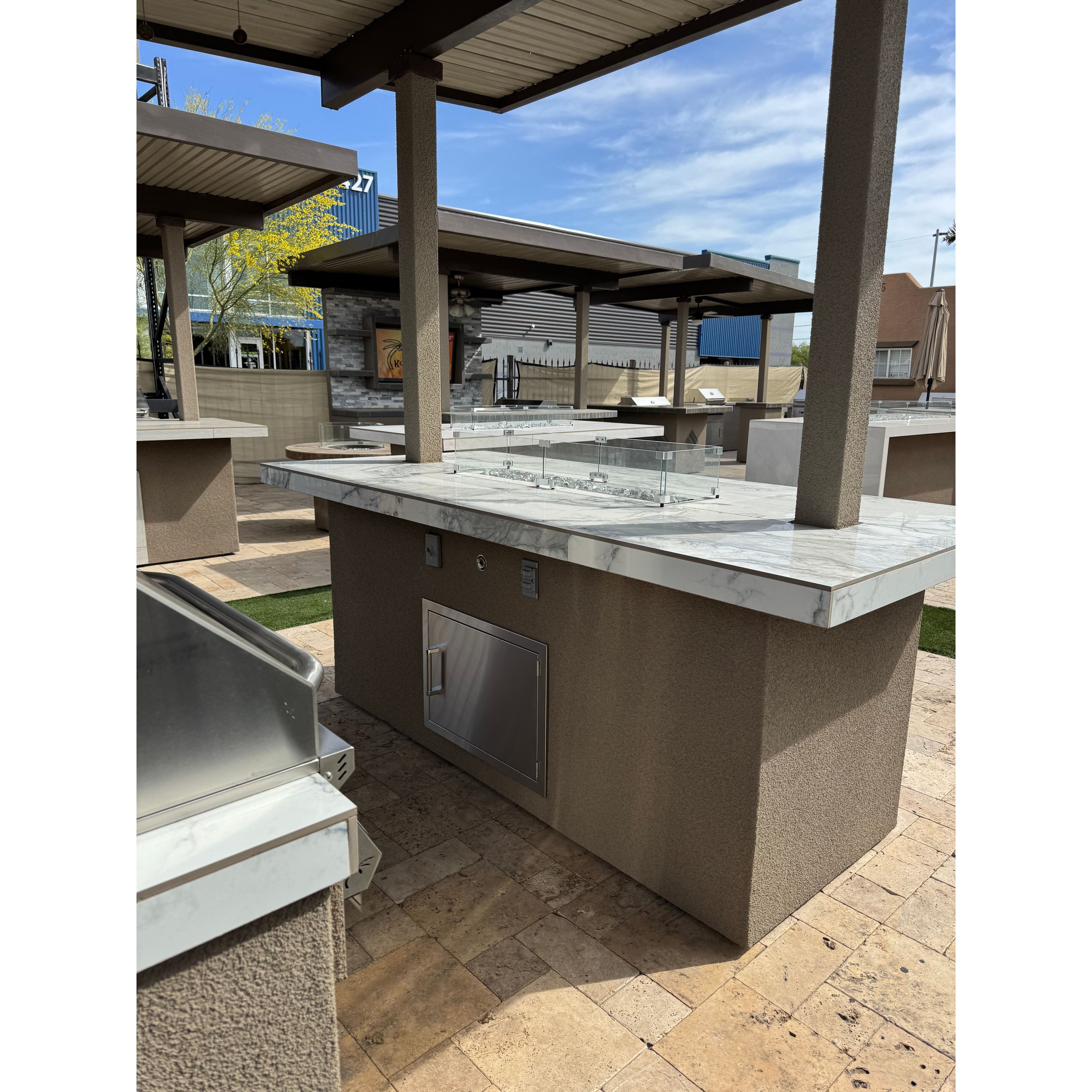 KoKoMo Baja With Top Outdoor Kitchen 12x12 Pergola