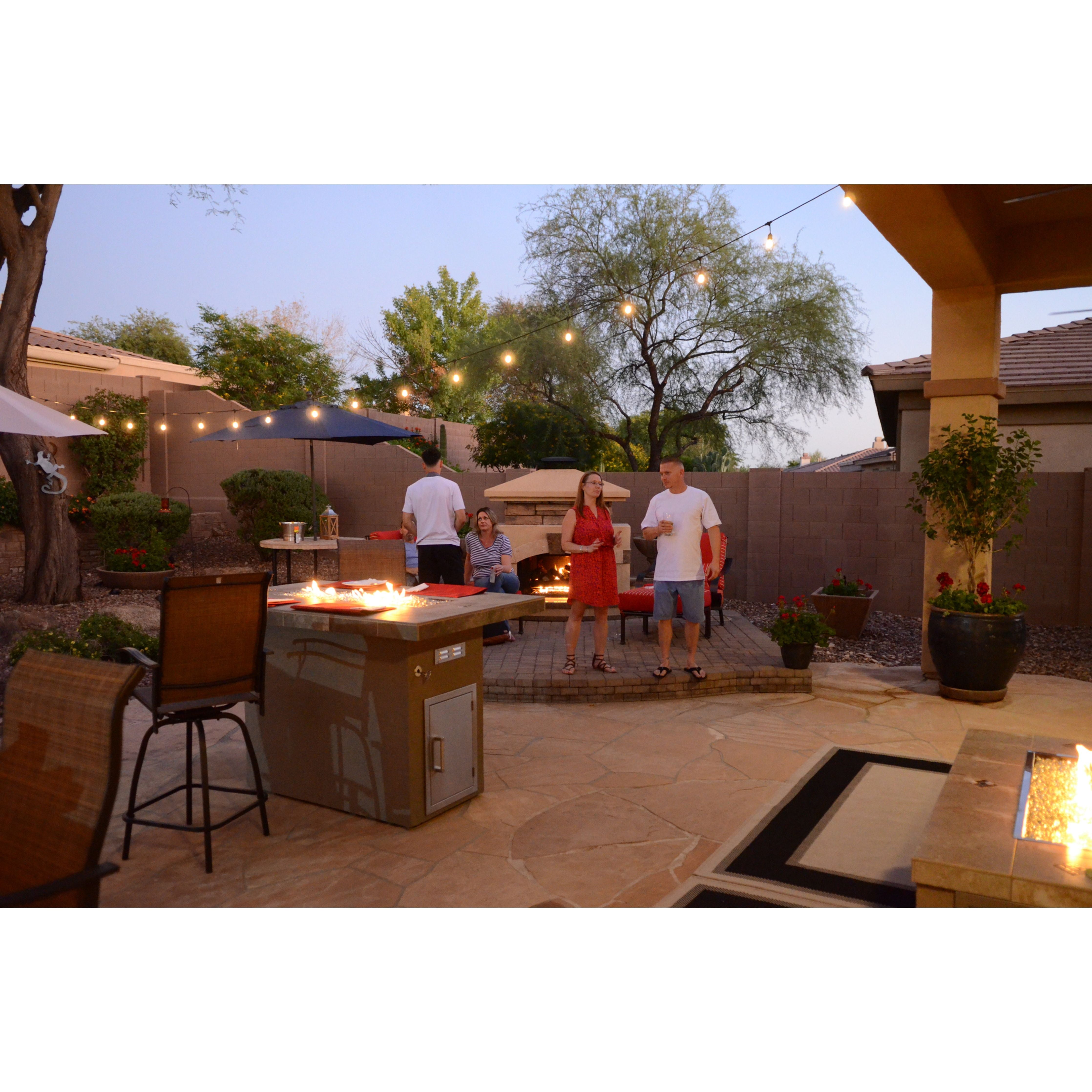 KoKoMo Entertainer Bar Gas Fire Pit Table with Fire Glass