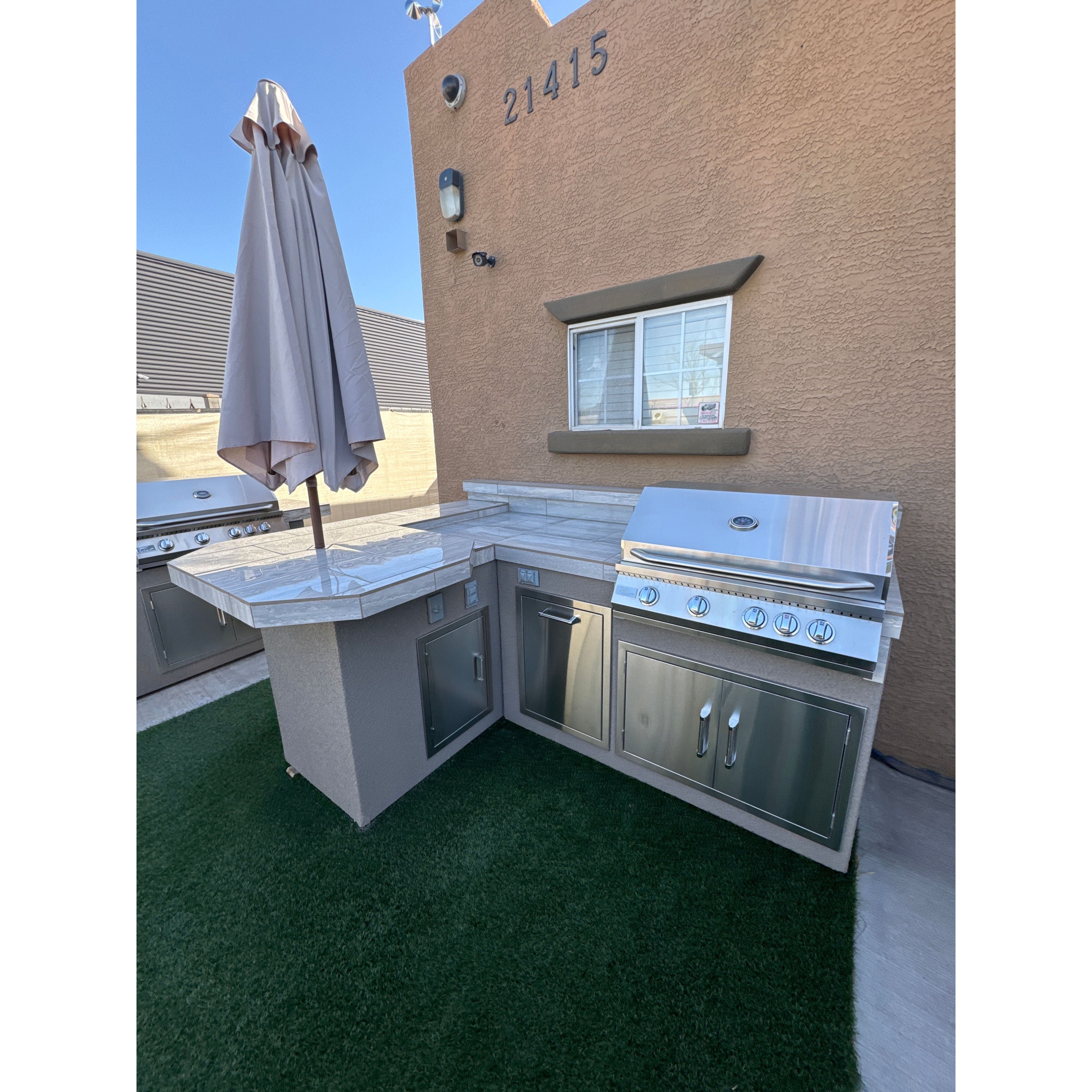 KoKoMo L Shape Custom BBQ Island 7'6" x 5' Outdoor Kitchen