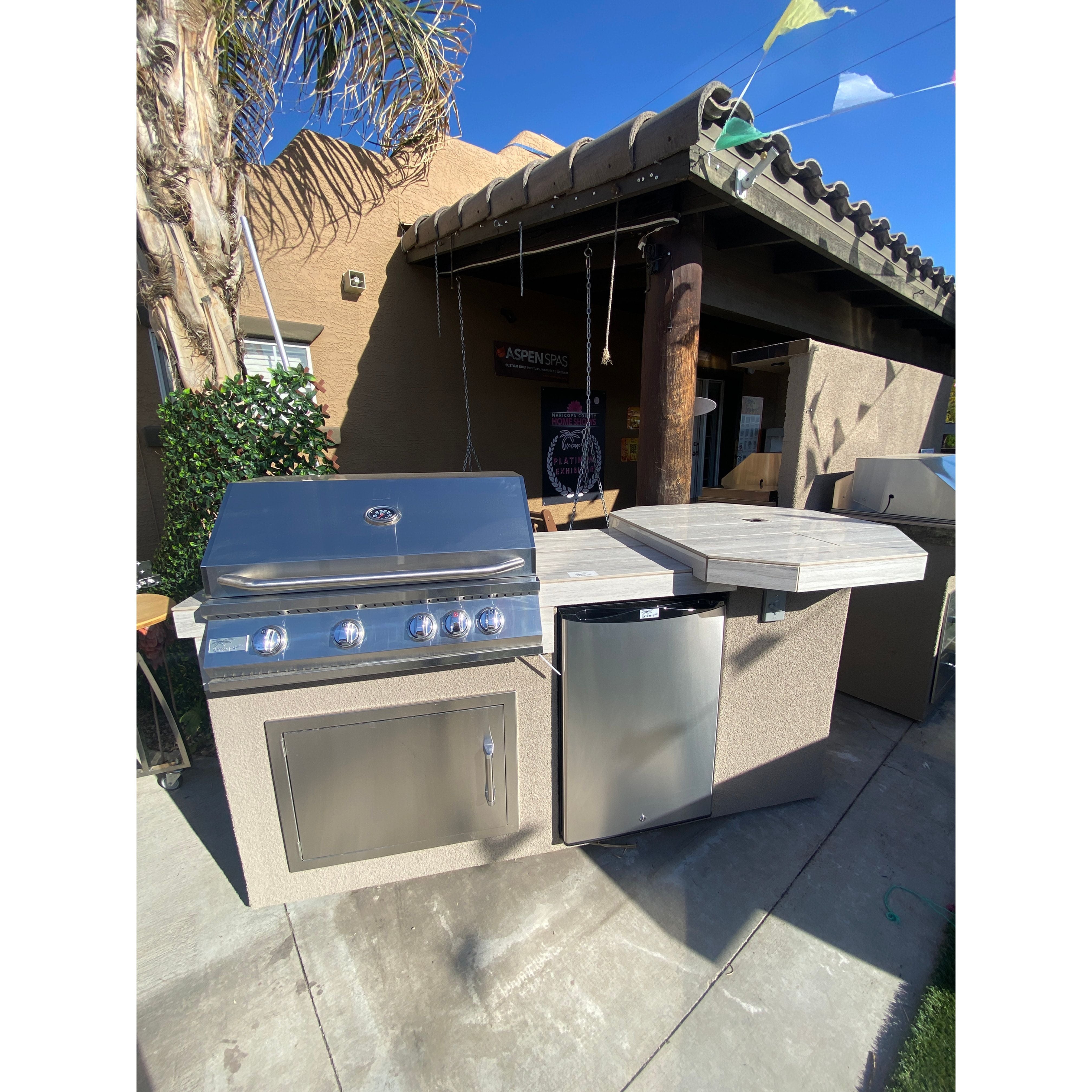 KoKoMo Poly 7' 6" High Bar with 4BG Classic Grill & Outdoor Fridge