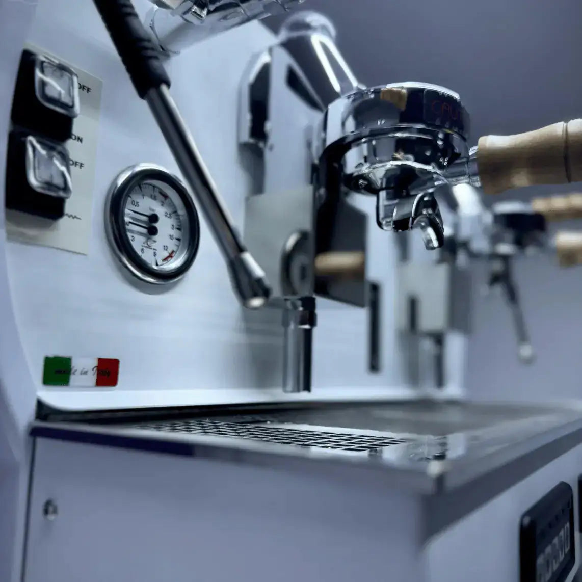 La Nuova Era Altea Root Espresso Machine (1,2,or 3 Group)