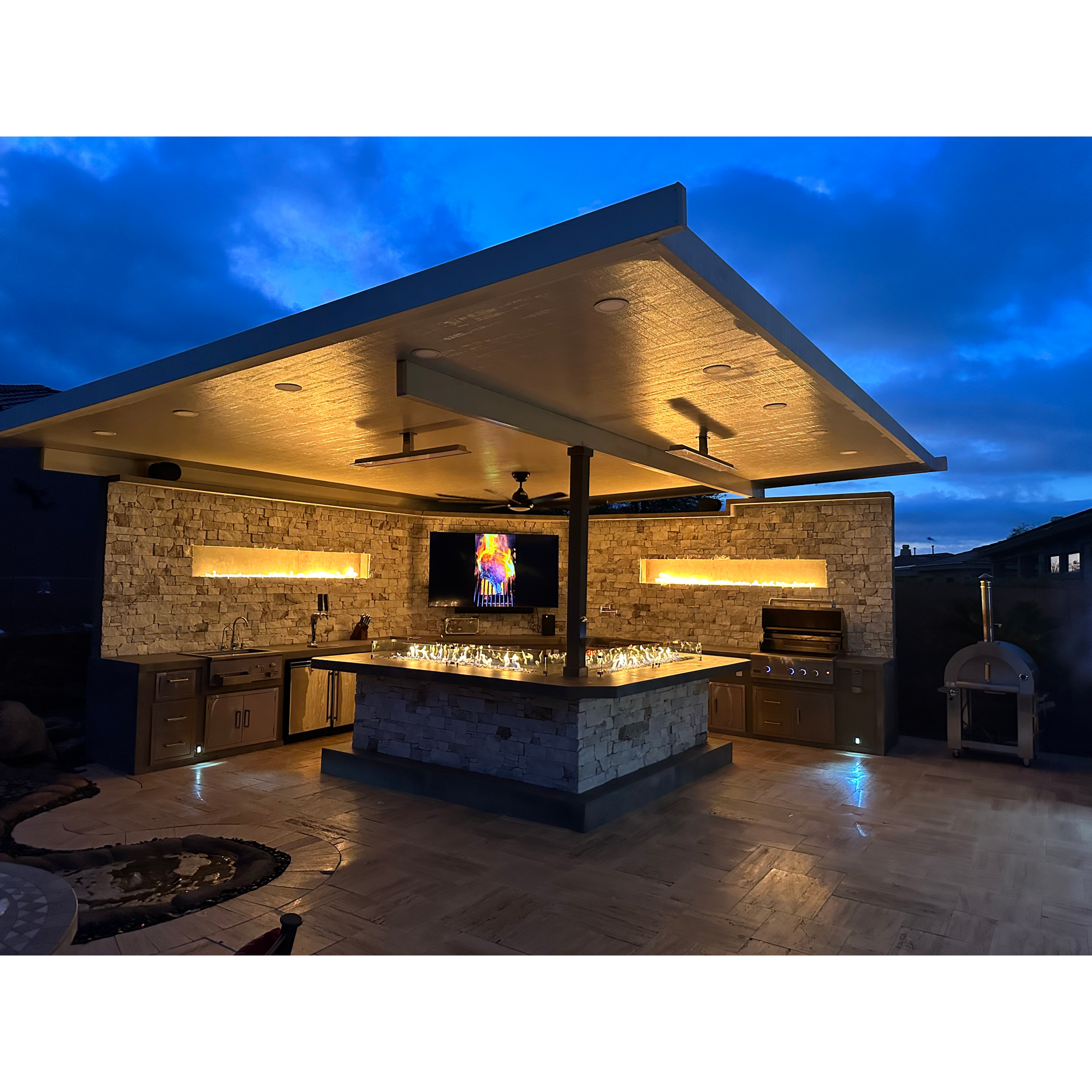 Outdoor Kitchen Islands-KoKoMo Luxury Outdoor Kitchen BBQ Grill Island Lux-Outdoor-Kitchen-Grill